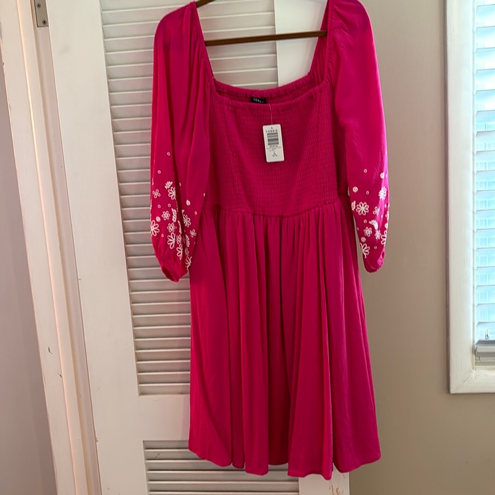 NWT-crinkle gauze dress